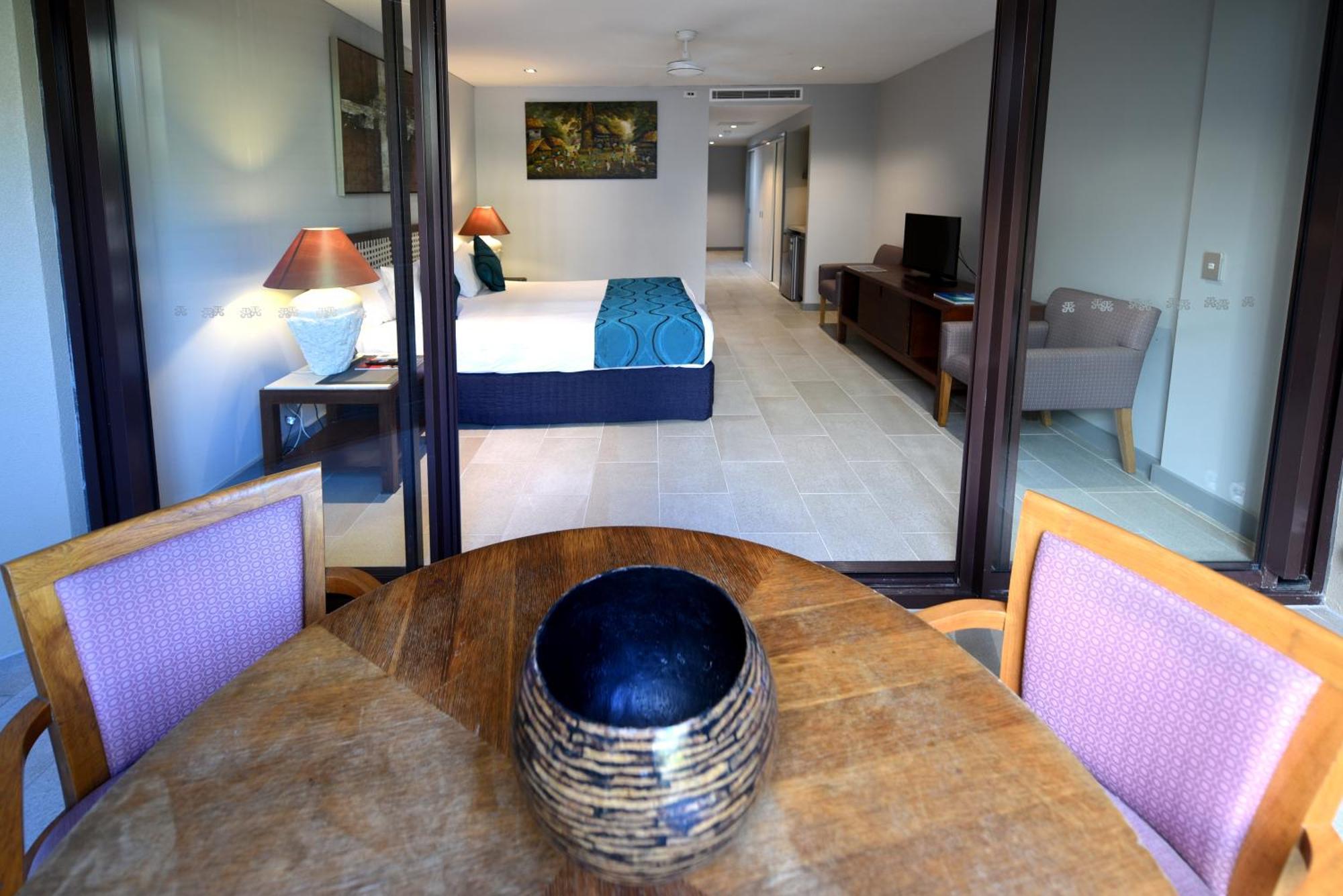 Private Apartments In The Temple Beachfront Resort Palm Cove Zimmer foto