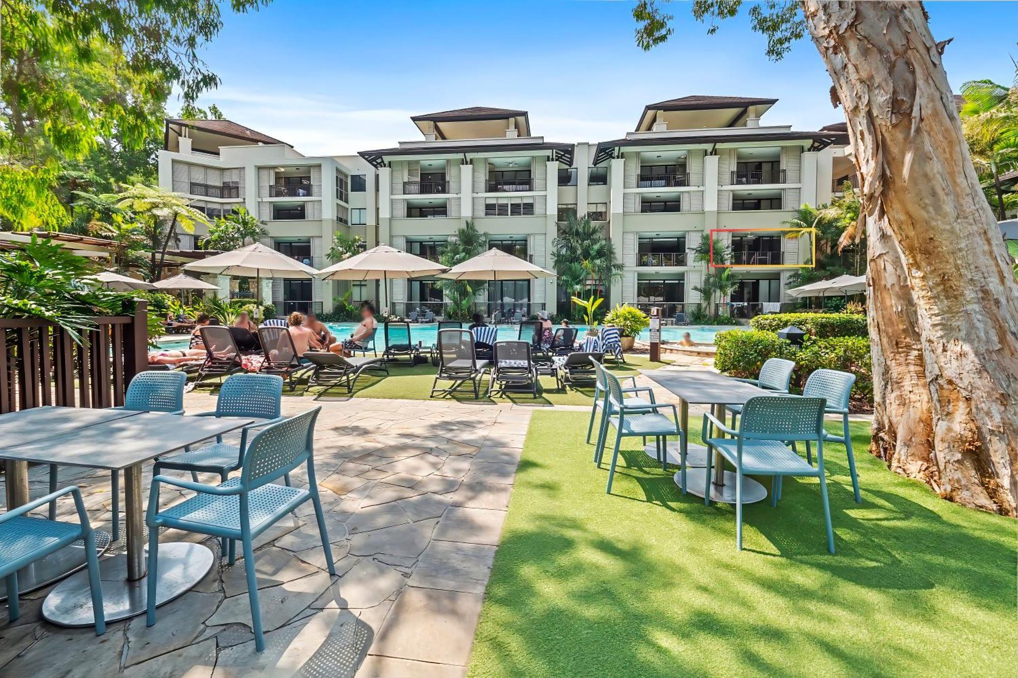 Private Apartments In The Temple Beachfront Resort Palm Cove Zimmer foto